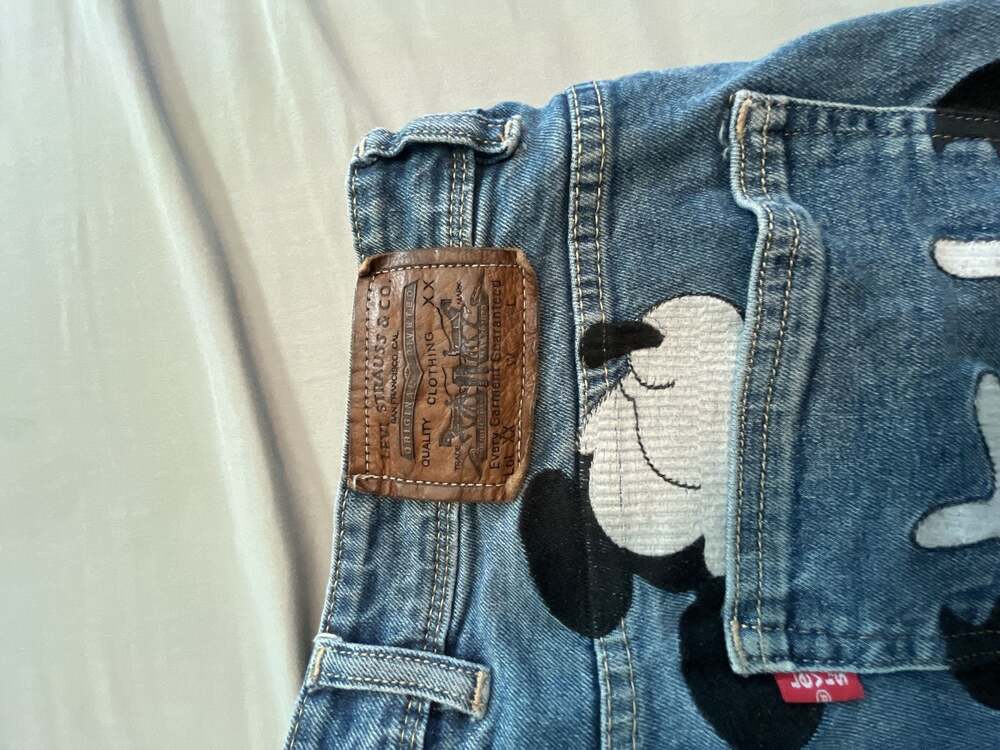 Levi's Custom Mickey Mouse Embroidered Vintage Denim Jeans - Picture 2 of 4